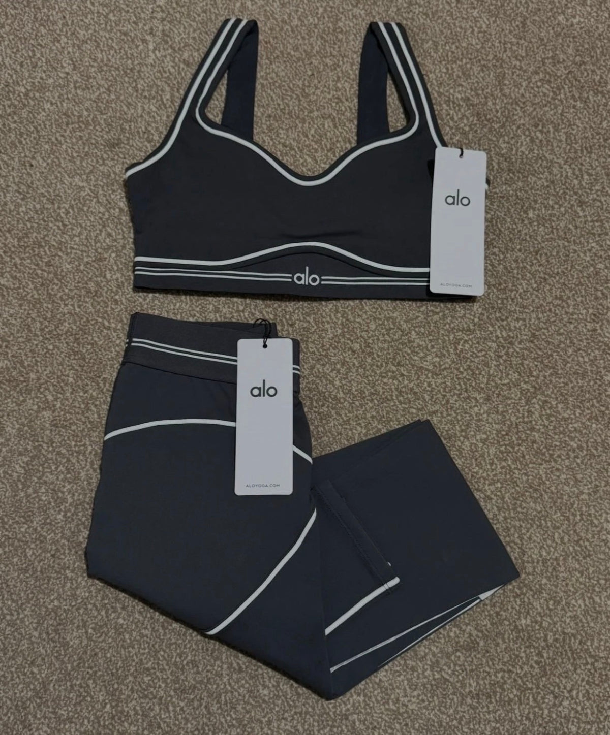 1:1 alo gym set